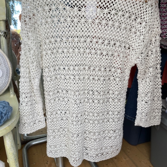 Lacy sweater - Picture 3 of 4